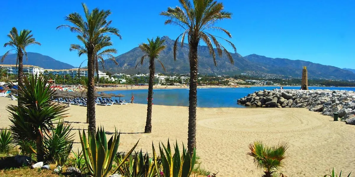 Modern Apartment - 2 Bedrooms, Beachside - Puerto Banus Marbella