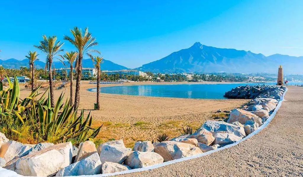 Modern Apartment - 2 Bedrooms, Beachside - Puerto Banus Marbella 0*,