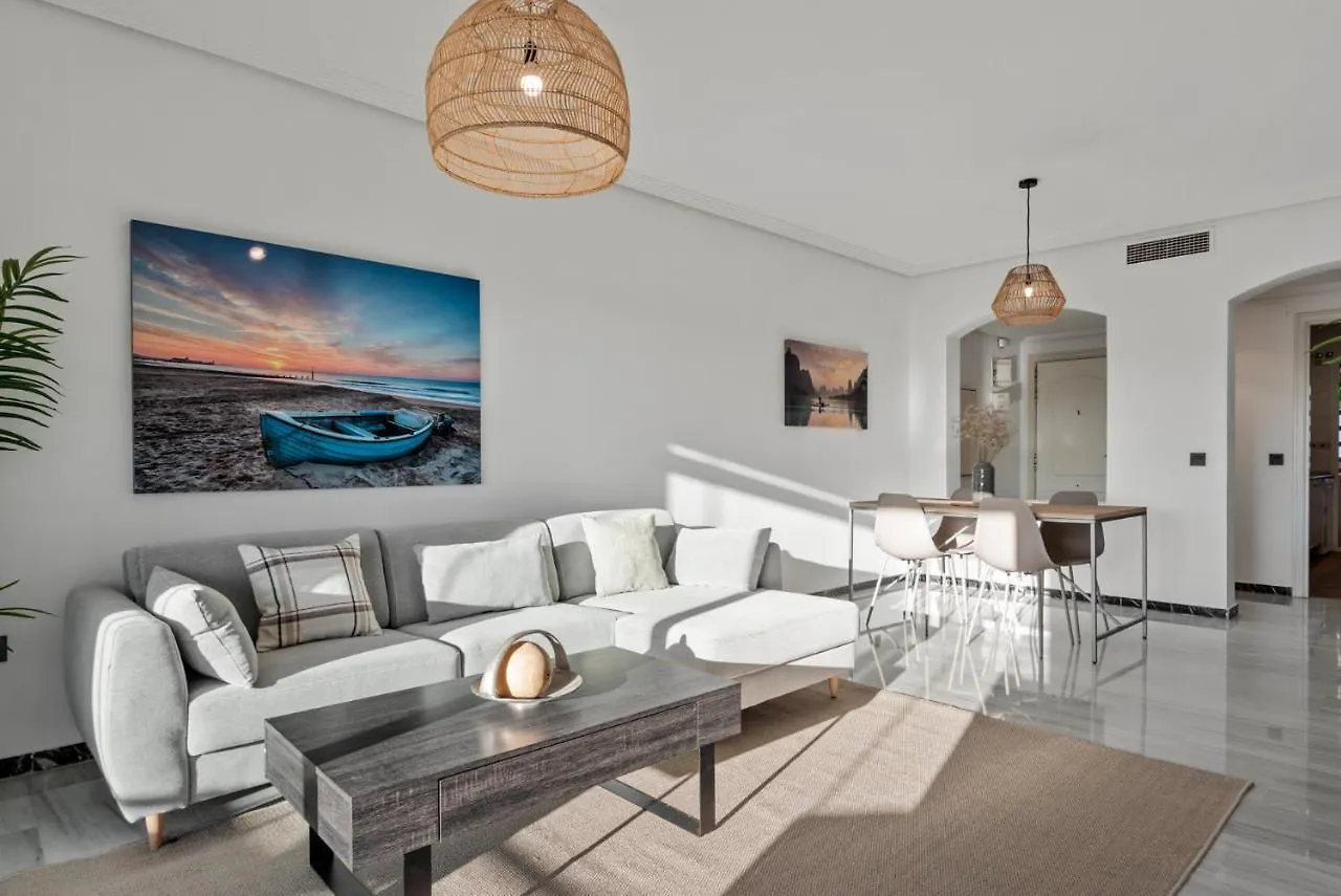 Modern Apartment - 2 Bedrooms, Beachside - Puerto Banus Marbella